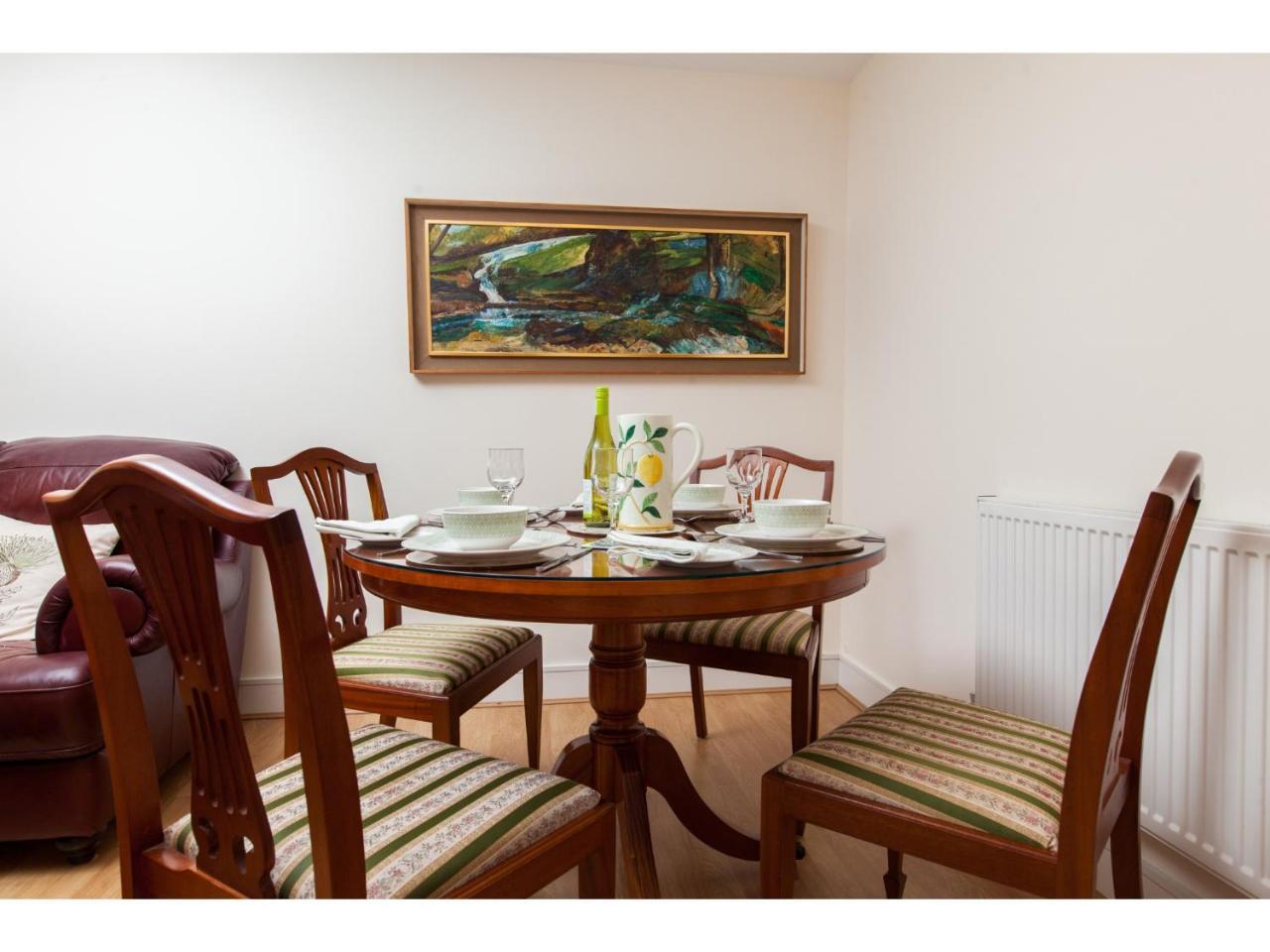 Spacious, Central Apartment Эдинбург Экстерьер фото