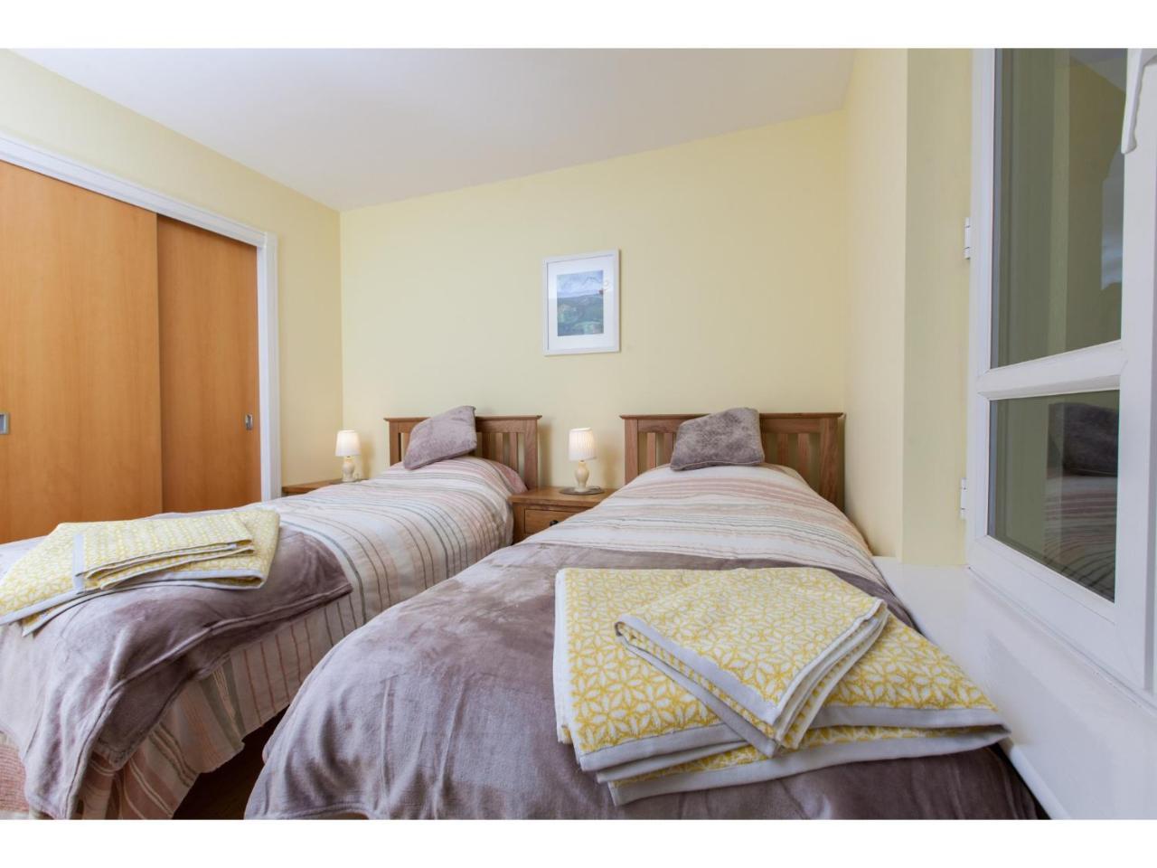 Spacious, Central Apartment Эдинбург Экстерьер фото
